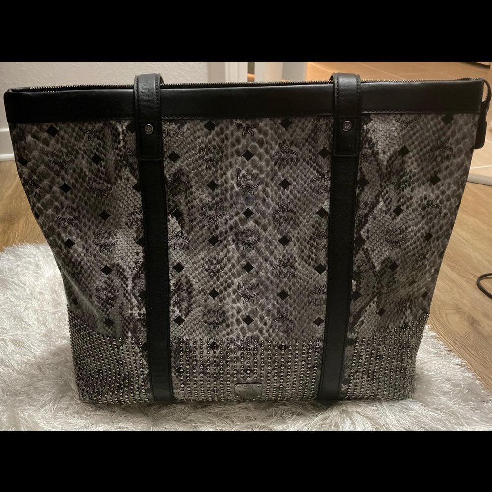 MCM. Large zipped shopping tote
